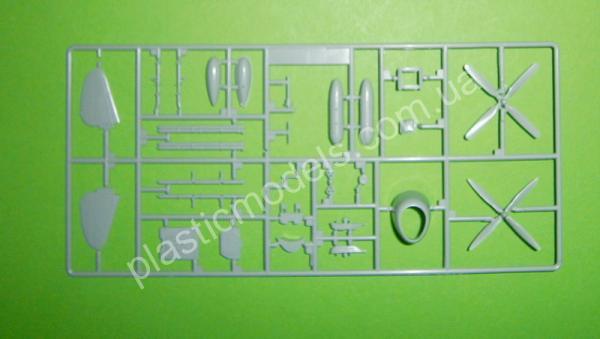 1/72 Academy 12474 P-47D 