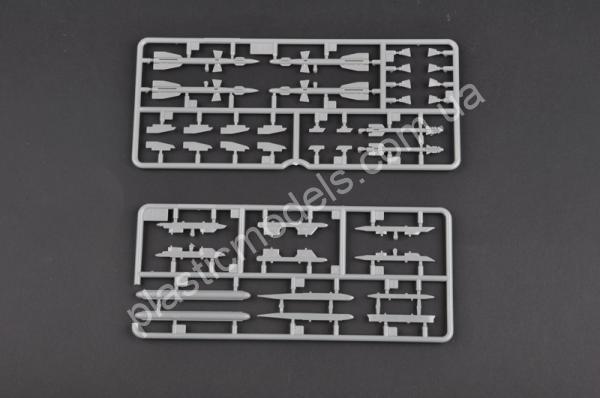 1/72 Trumpeter 01661 Su-27 Early type Fighter