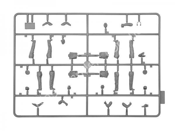 1/35 ICM 35617 Montgomery's Staff