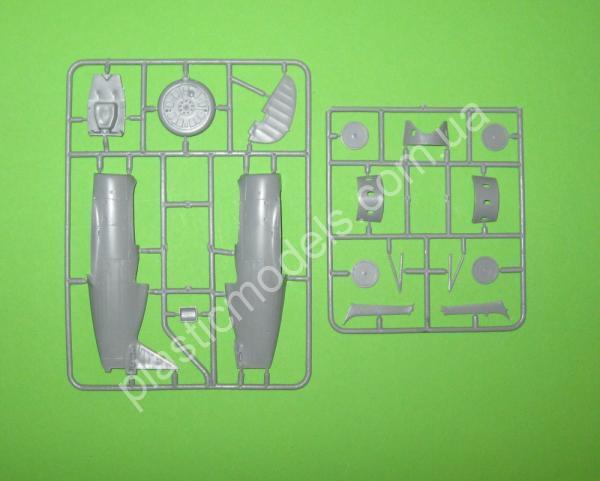 1/48 AMG 48308 Polikarpov I-153 Chaika (late)