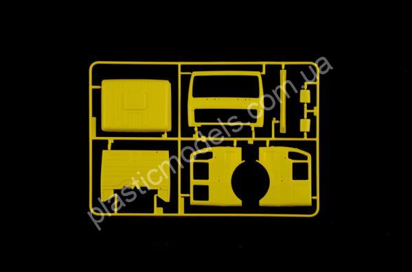 1/24 Italeri 93808 Mercedes-Benz Wrecker Truck