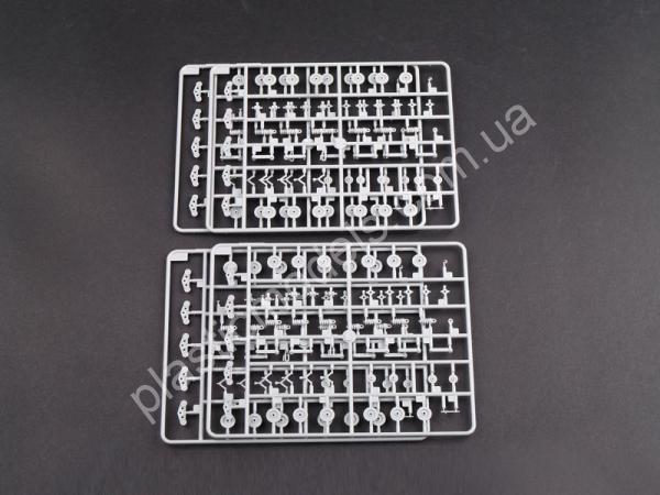 1/35 Trumpeter 5527 German NBFZ Type 1 Heavy Tank
