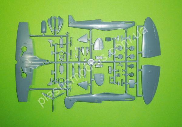 1/72 Kovozavody Prostejov 0500 Supermarine Spitfire Pr.IV