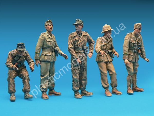 1/35 MiniArt 35072 GERMAN ARMORED CAR CREW