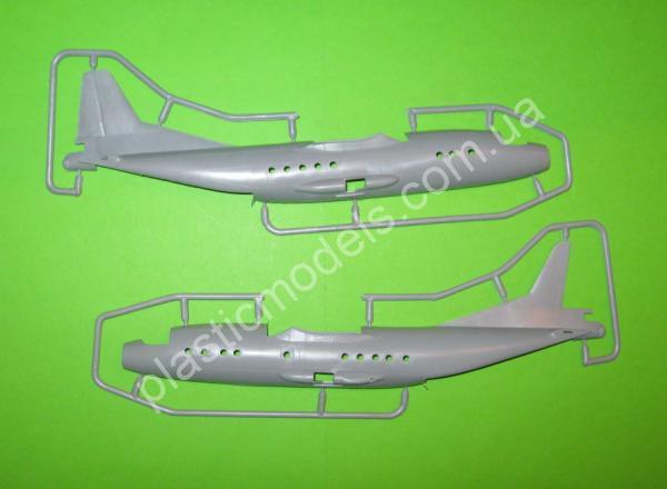 1/144 A-model 1470 Антонов АН-12Б