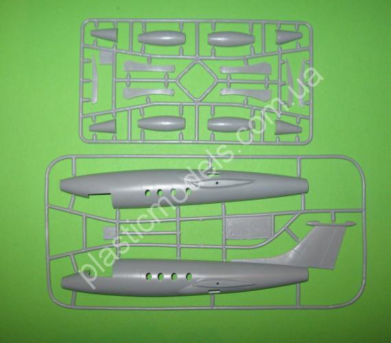 1/72 A-model 72328 HFB-320 Hansa Jet 'Flugbereitschaft'