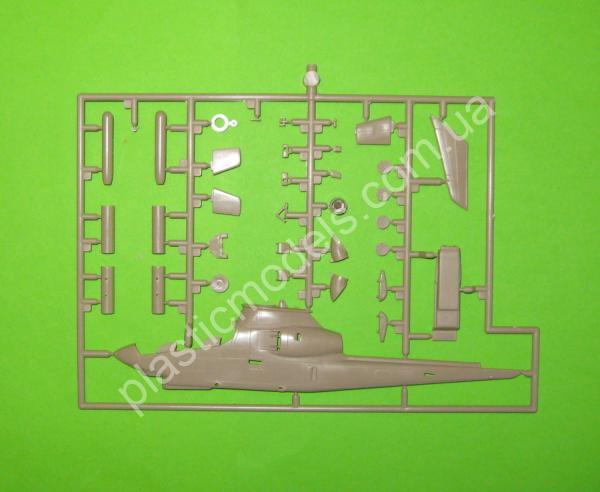 1/72 AZ model 7450 Bell AH-1G Huey Cobra w / wiring panels