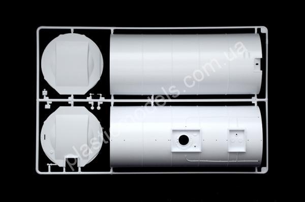 1/24 Italeri 3929 Tecnokar Trailer with 20' Tank