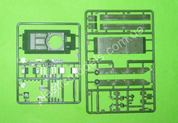 1/72 UM 440 T-34 Assault tank with howitzer U-11