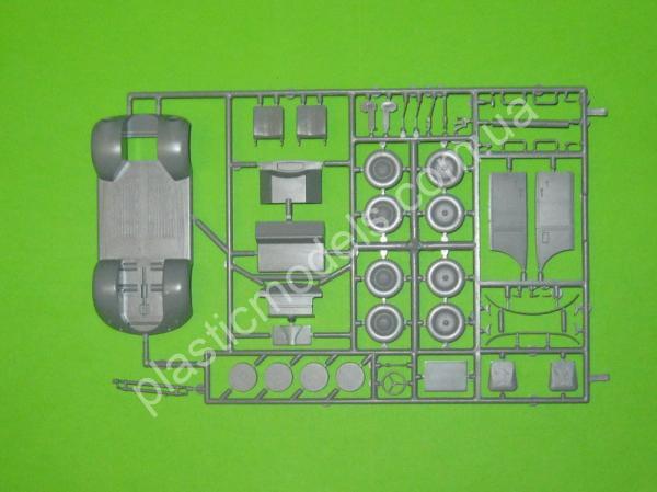 1/35 Special Armour Vehichles 35005 VW typ 83 Kastenwagen