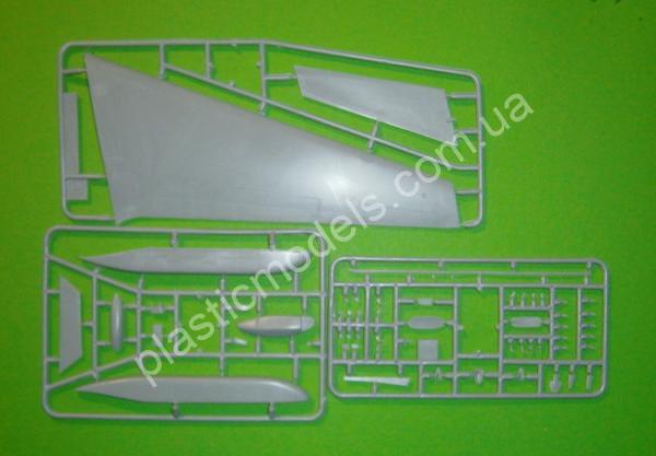1/72 SOVA-M 72045 Gulfstream G-550 (E-8D)