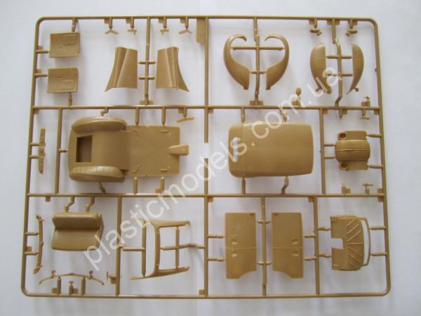 1/35 ICM 35471 Opel Admiral Кабриолет