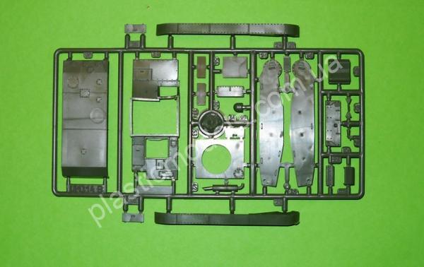 1/72 UMmt 405 Light tank T-26 with BT-2 turret