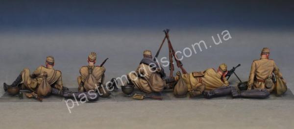 1/35 MiniArt 35233 Soviet Soldiers taking a break