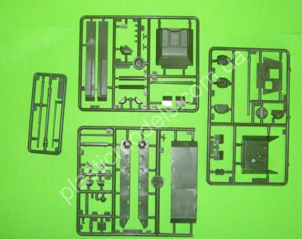 1/72 UM 387 Self-propelled artillery plant SU-122P