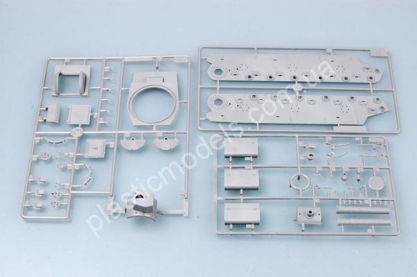 1/35 Trumpeter 00367 German Pz.Kpfm KV-2 754(r) Tank