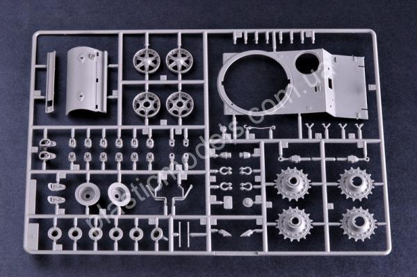 1/35 Trumpeter 00357 Tank KV-1‘s Ehkranami