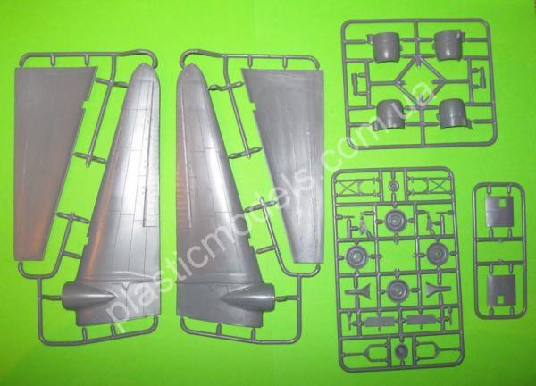 1/72 A-model 72214 L2D2 Tabby