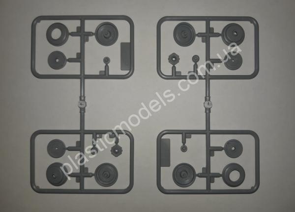 1/35 ICM 35507 WWII British Truck Model W.O.T. 6