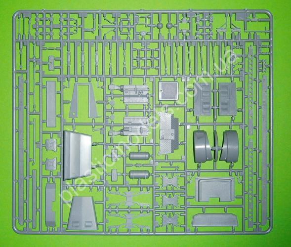1/35 IBG 35003 Einheitsdiesel Pritschenwagen (metal cargo body)