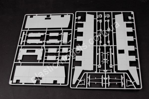 1/35 Trumpeter 00219 German Panzerlok BR57 Armoured Locomotive