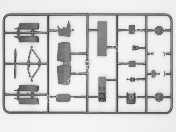 1/72 ICM 72051 самолет И-1