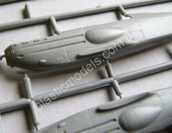 1/72 HR model 72007 Avia B-534/II Royal Hellenic AF (incl. PE)