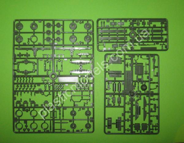 1/35 SKIF 211 BTR-152K