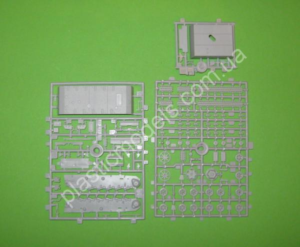 1/72 UM 284 15-cm Sturm-Infateriegeschutz 33