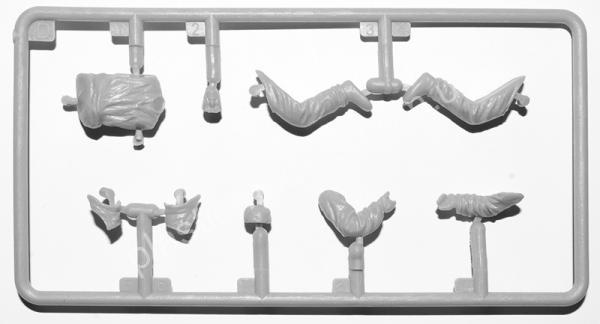 1/35 MiniArt 35226 Soviet Assault Infantry (Winter Camouflage Cloaks)