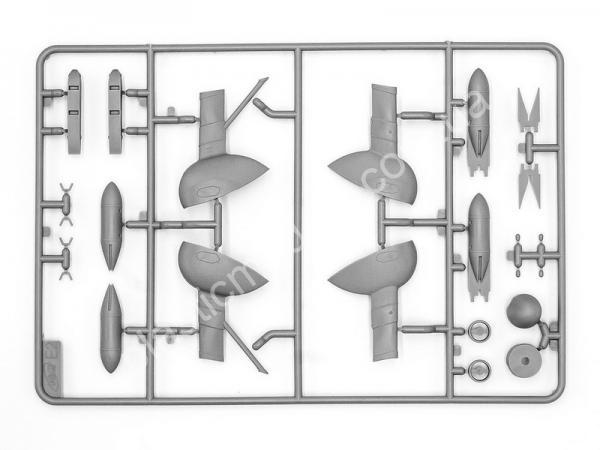 1/32 ICM 32023 CR. 42AS Italian Fighter-Bomber