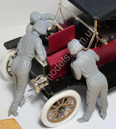 1/24 ICM 24009 American mechanics