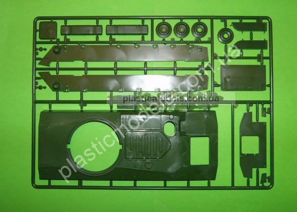 1/35 SKIF 207 122 SpH 74 Finnish self-propelled howitzer