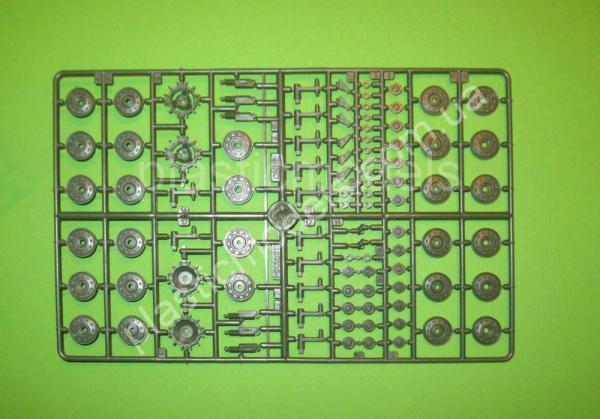 1/35 SKIF 203 T-64B