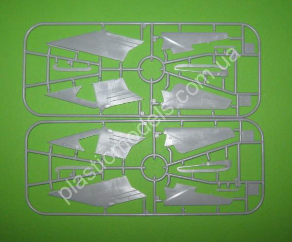 1/72 Modelsvit 72044 Sukhoi Su-17M3 early version