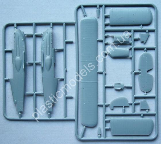 1/72 HR model 72002 Avia B-534/IV CSR (incl. PE)