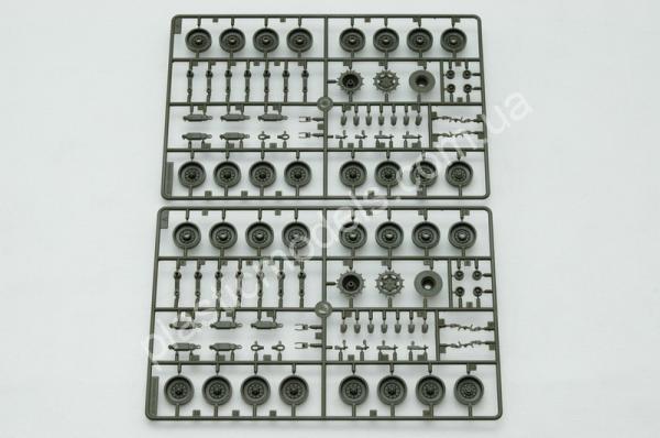1/35 Trumpeter 0332 Italian C1 Ariete MBT