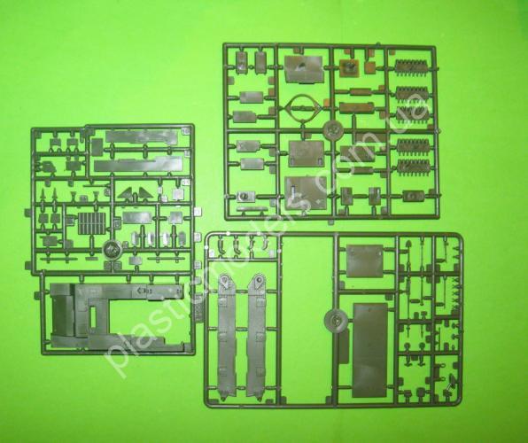 1/72 UM 226 Ammunition carrier M30