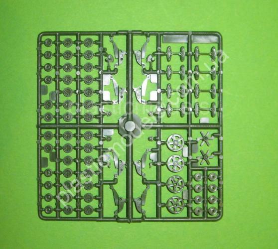 1/72 UMmt 402 Skreened T-26-1 tank