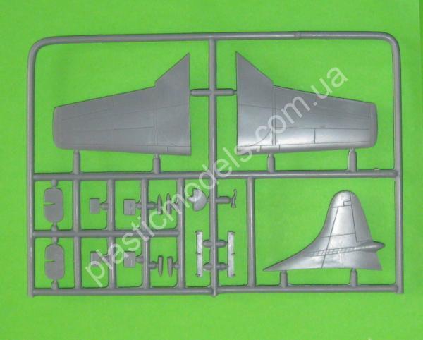 1/72 Admiral 7225 F6U-1 Pirate International