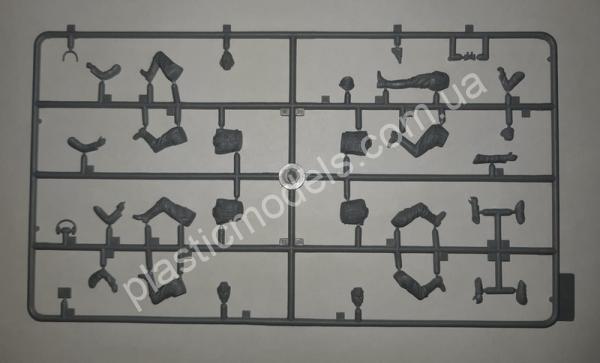 1/35 ICM 35644 German Command Vehicle Crew (1939-1942)