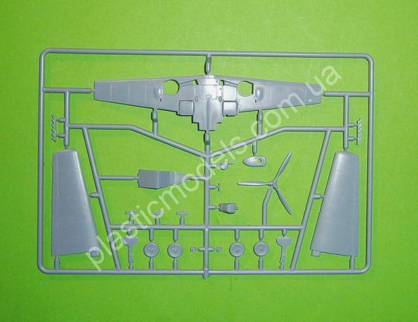 1/72 AZ model 7869 Bf 109E-0 “First Emil”