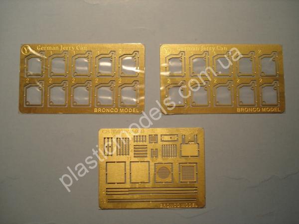 1/35 Bronco 35030 PANZERKAMPFWAGEN MkIV 744(E) A13