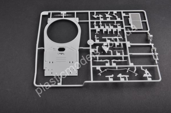 1/35 Trumpeter 1578 Soviet T-64 Model 1972 Main Battle Tank