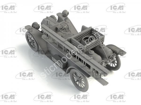 1/35 ICM 35606 Model T 1914 Fire Truck with Crew