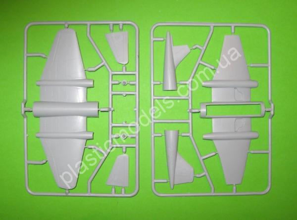 1/144 A-model 1426 E.E. Canberra B. Mk-2