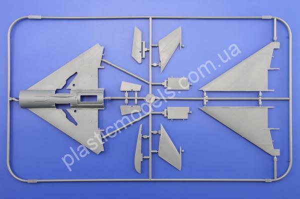 1/48 Eduard 8231 MiG-21MF