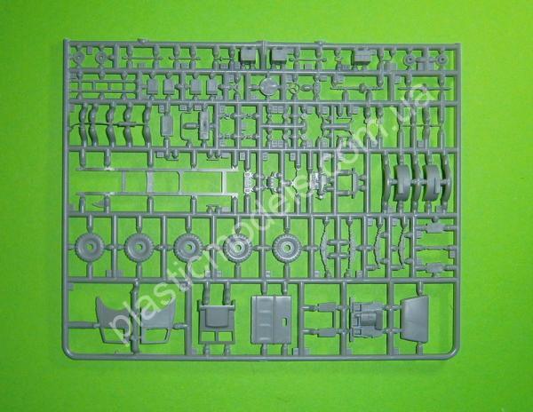 1/72 IBG 72004 Bedford QLB 4x4 Bofors Gun tractor