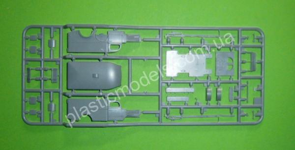 1/72 ACE 72596 WC-18 1/2 ton 4x4 Ambulance truck