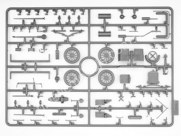 1/35 ICM 35607 Model T 1917 LCP with Vickers MG